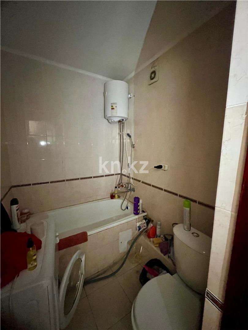 Продажа 1-комнатной квартиры, 32 м², мкр-н 12 в Караганде - фото 5