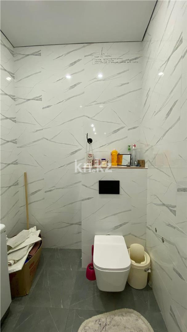 Продажа 3-комнатной квартиры, 72 м², 067 учетный квартал в Караганде - фото 7