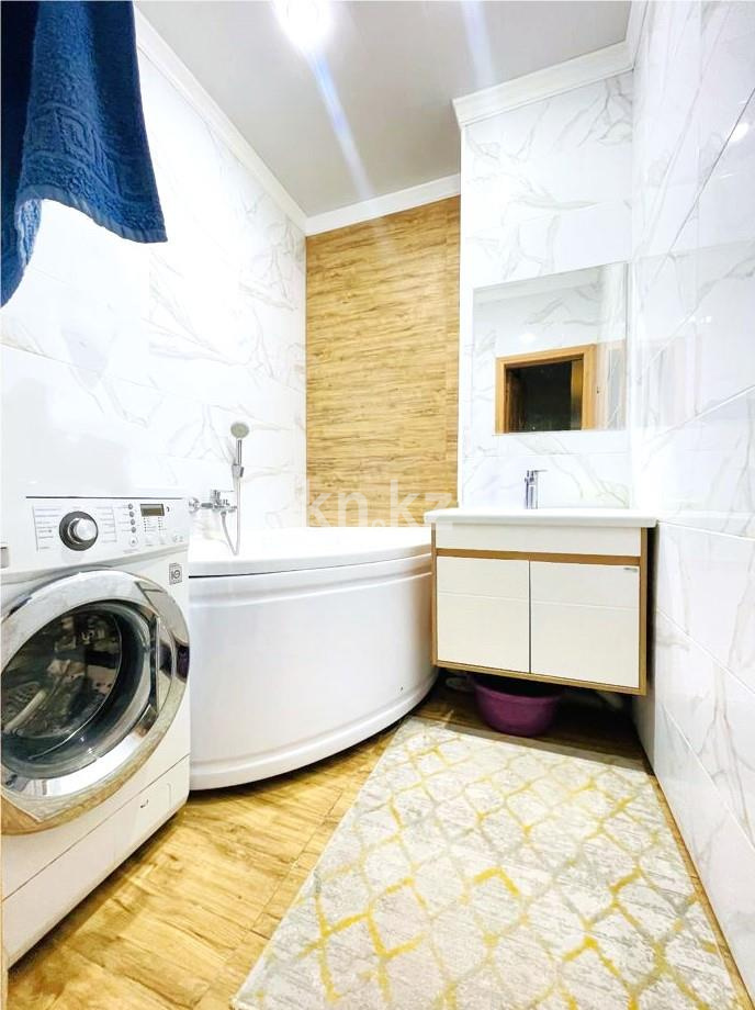 Продажа 3-комнатной квартиры, 92 м², пр. Шахтеров в Караганде - фото 8