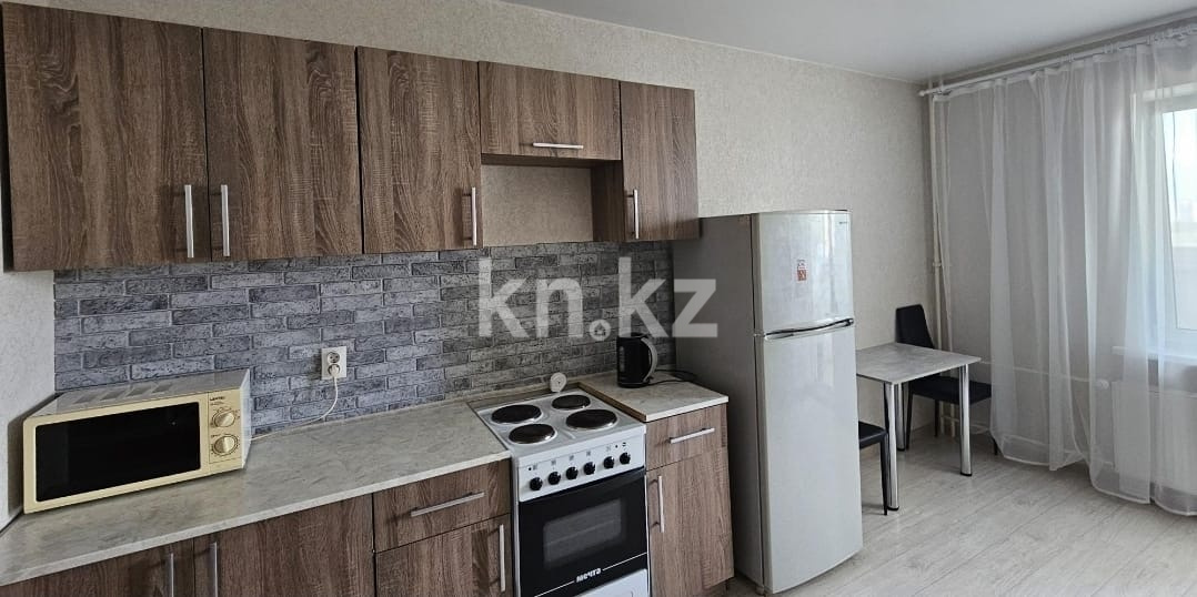 Аренда 2-комнатной квартиры, 52 м² в Астане