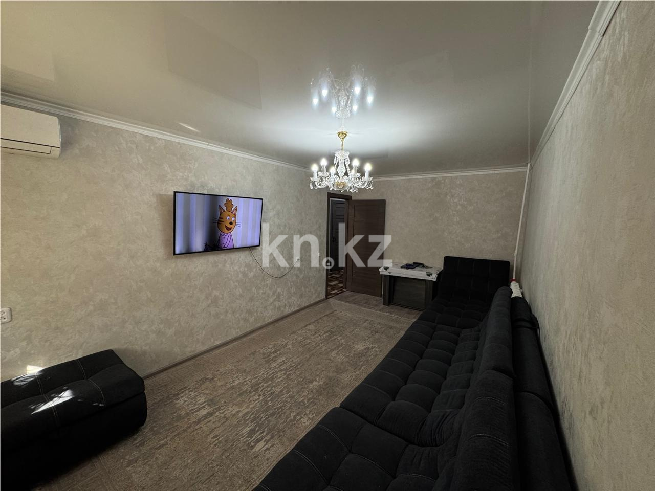 Продажа 3-комнатной квартиры, 62 м², 22 мкр. в Караганде - фото 2