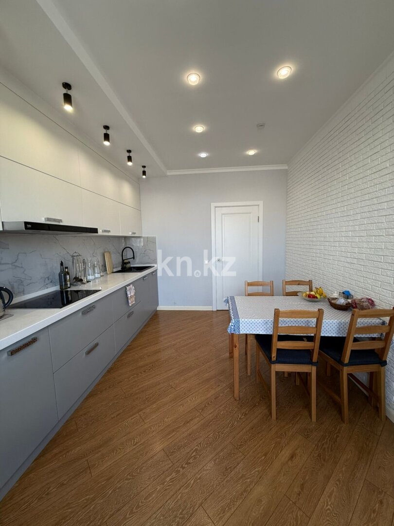 Продажа 3-комнатной квартиры, 88.4 м² в Астане - фото 2