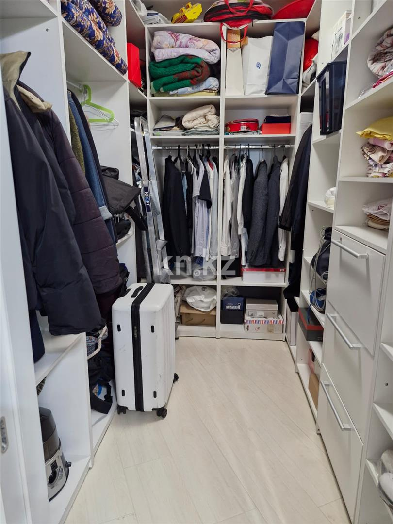 Продажа 5-комнатной квартиры, 202 м², пр. Абая в Астане - фото 26