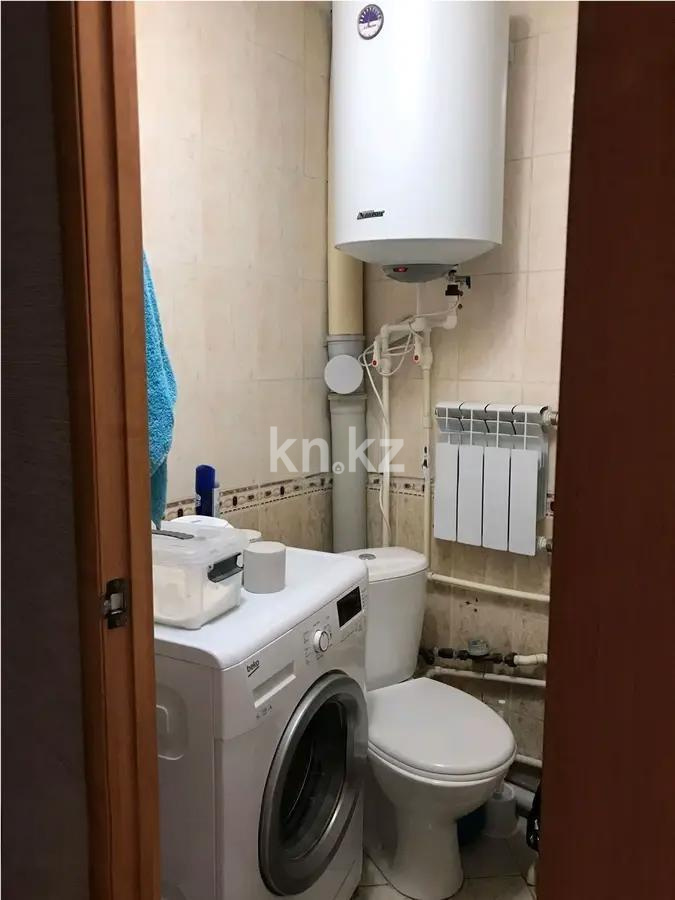 Продажа 2-комнатной квартиры, 45 м², мкр-н 12, дом  63а в Караганде - фото 5