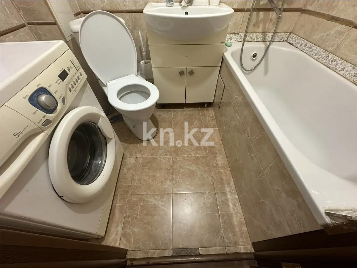 Продажа 3-комнатной квартиры, 59 м², мкр. Казахфильм, дом  10 в Алматы - фото 5