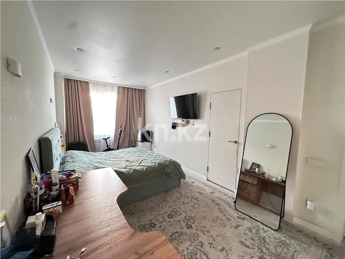Продажа 4-комнатной квартиры, 122.7 м² в Алматы - фото 2