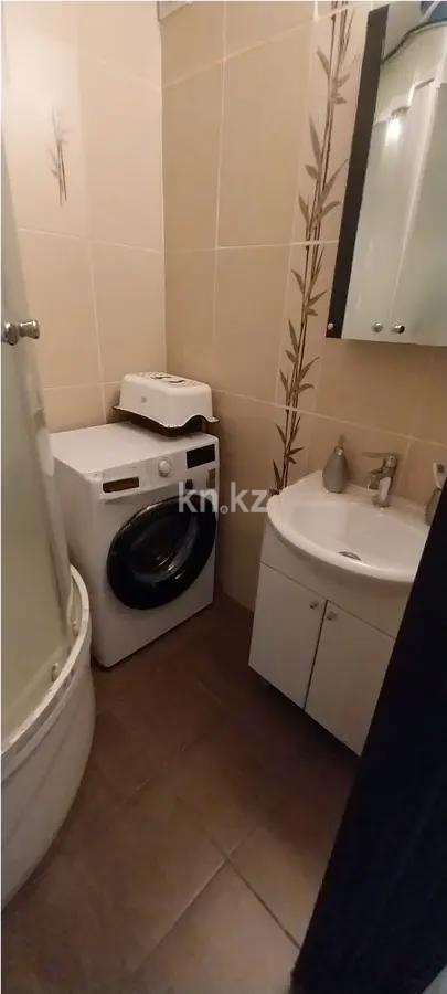 Продажа 3-комнатной квартиры, 63 м², ул. Крамского, дом  44/2 в Караганде - фото 6