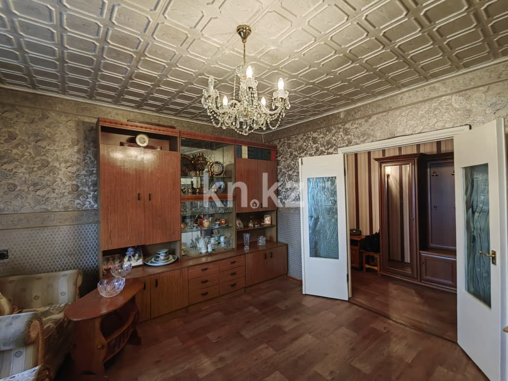 Продажа 4-комнатной квартиры, 77 м², ул. Язева, дом  10 в Караганде - фото 3