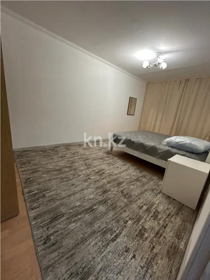 Продажа 3-комнатной квартиры, 60 м², ул. Шашкина, дом  23 в Алматы - фото 2