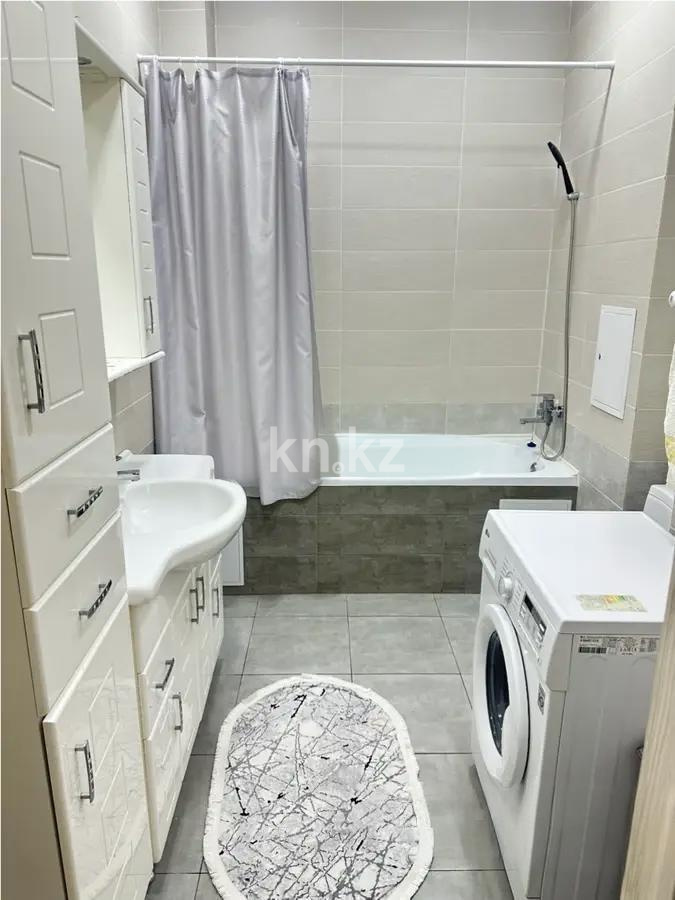 Продажа 3-комнатной квартиры, 75 м², ул. Омарова, дом  27 в Астане - фото 5