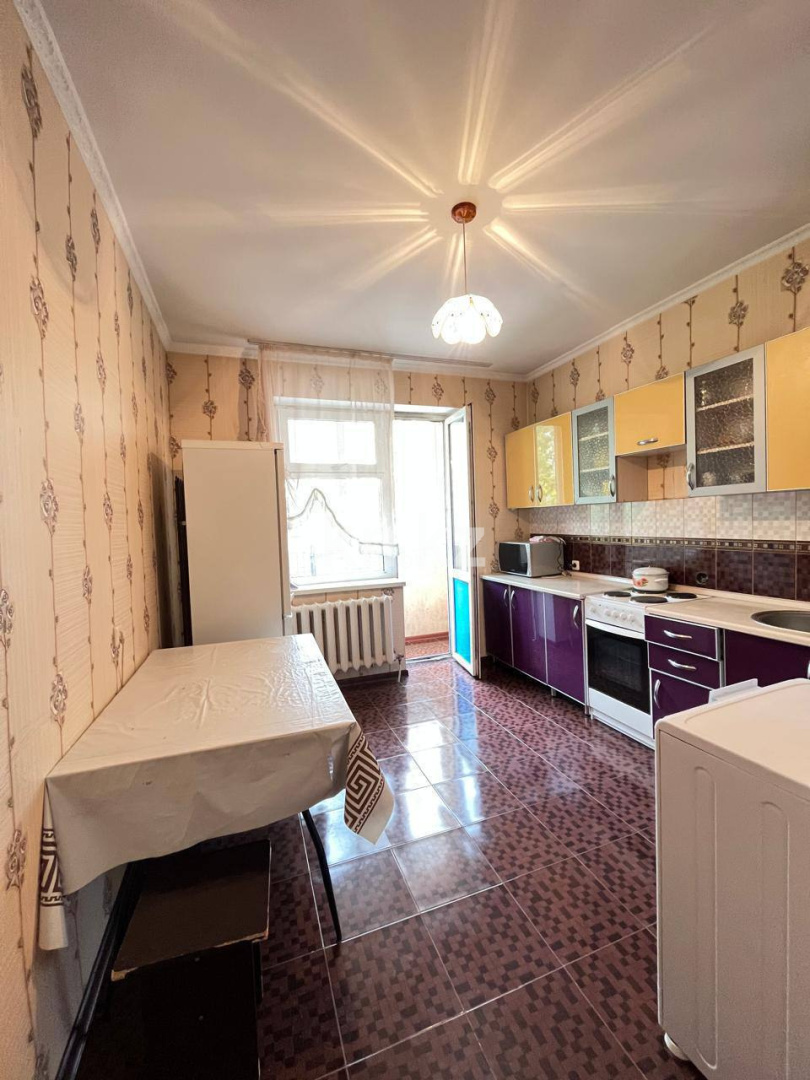 Аренда 1-комнатной квартиры, 38 м² в Астане