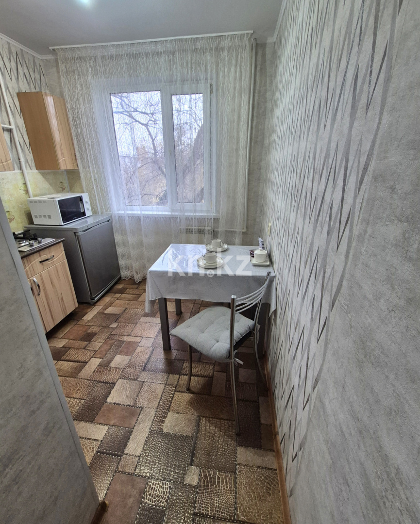 Аренда 1-комнатной квартиры посуточно, 33 м², ул. Кердери, дом  174 в Уральске - фото 4