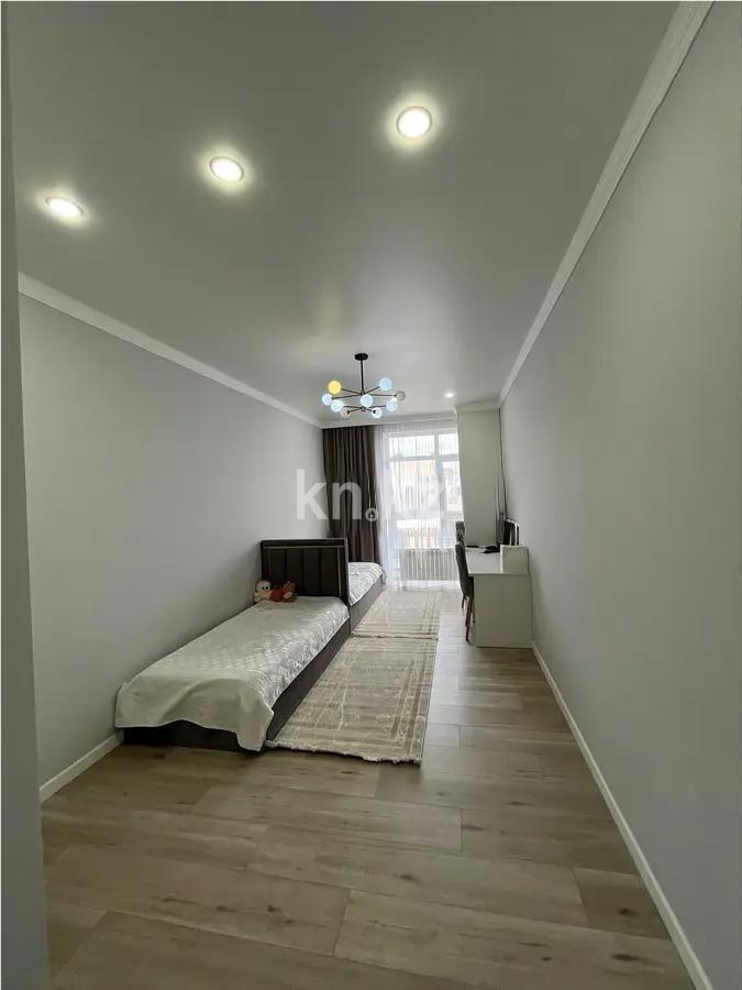 Продажа 4-комнатной квартиры, 119 м², ул. Ашимова, дом  17 в Караганде - фото 4