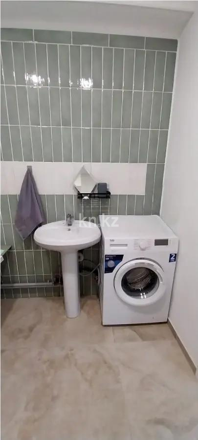 Продажа 3-комнатной квартиры, 54 м², ул. Халиуллина, дом  168 в Алматы