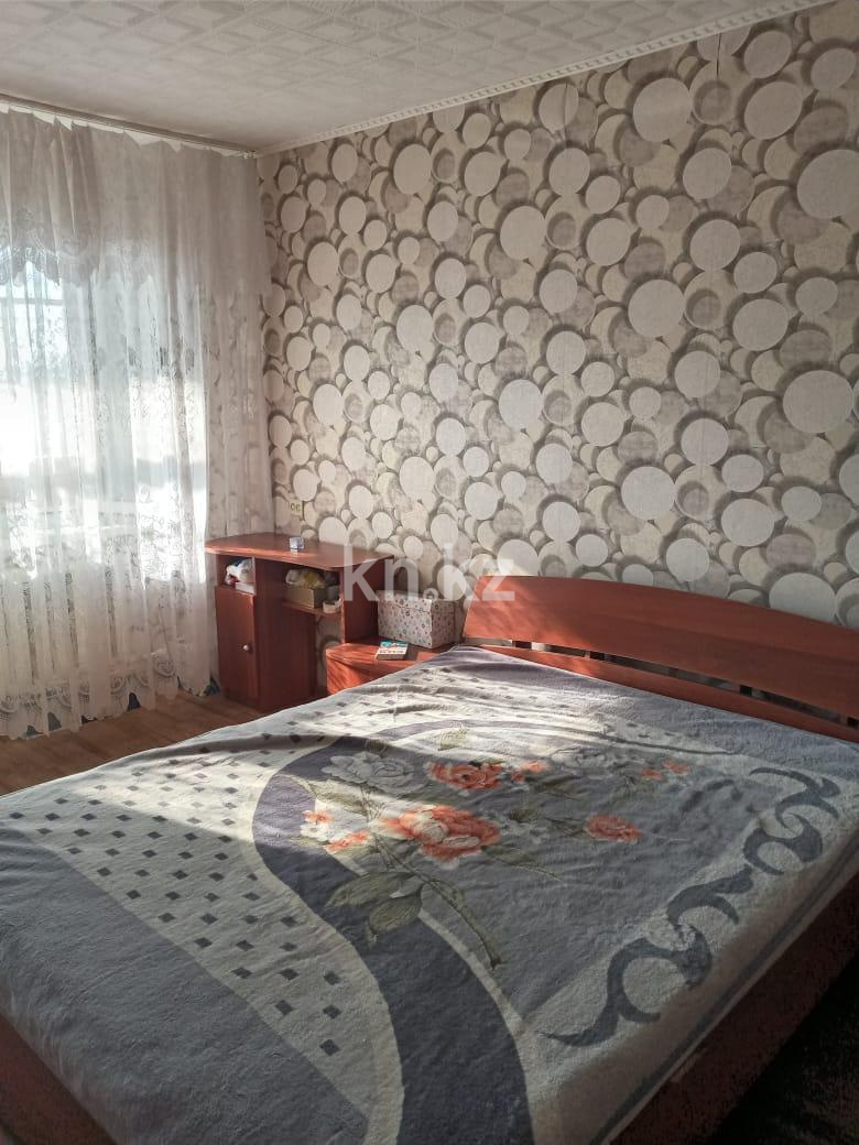 Продажа 3-комнатной квартиры, 62 м², 15-й мкр., дом  3а в Караганде