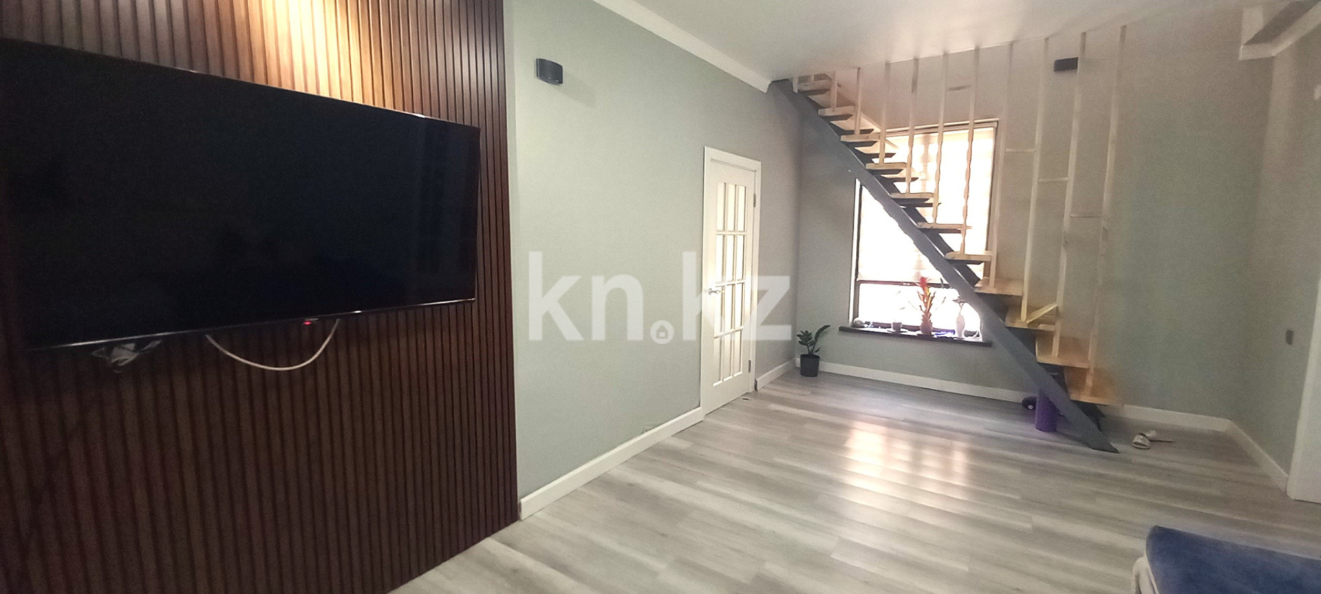 Продажа 5-комнатного дома, 180 м², ул. Апорт в Алматы - фото 2