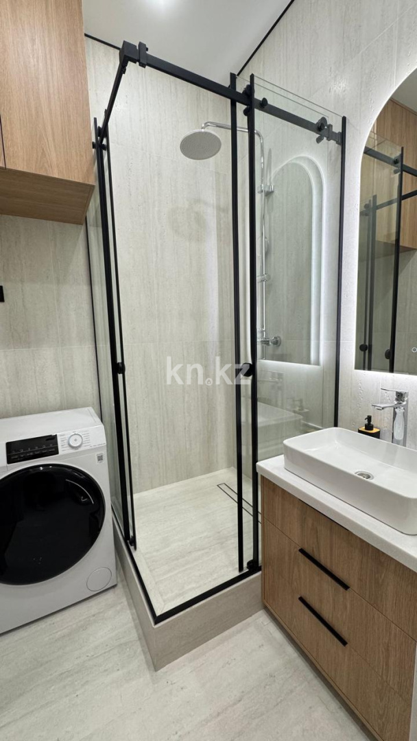 Аренда 3-комнатной квартиры, 90 м², пр. Аль-Фараби в Алматы - фото 6