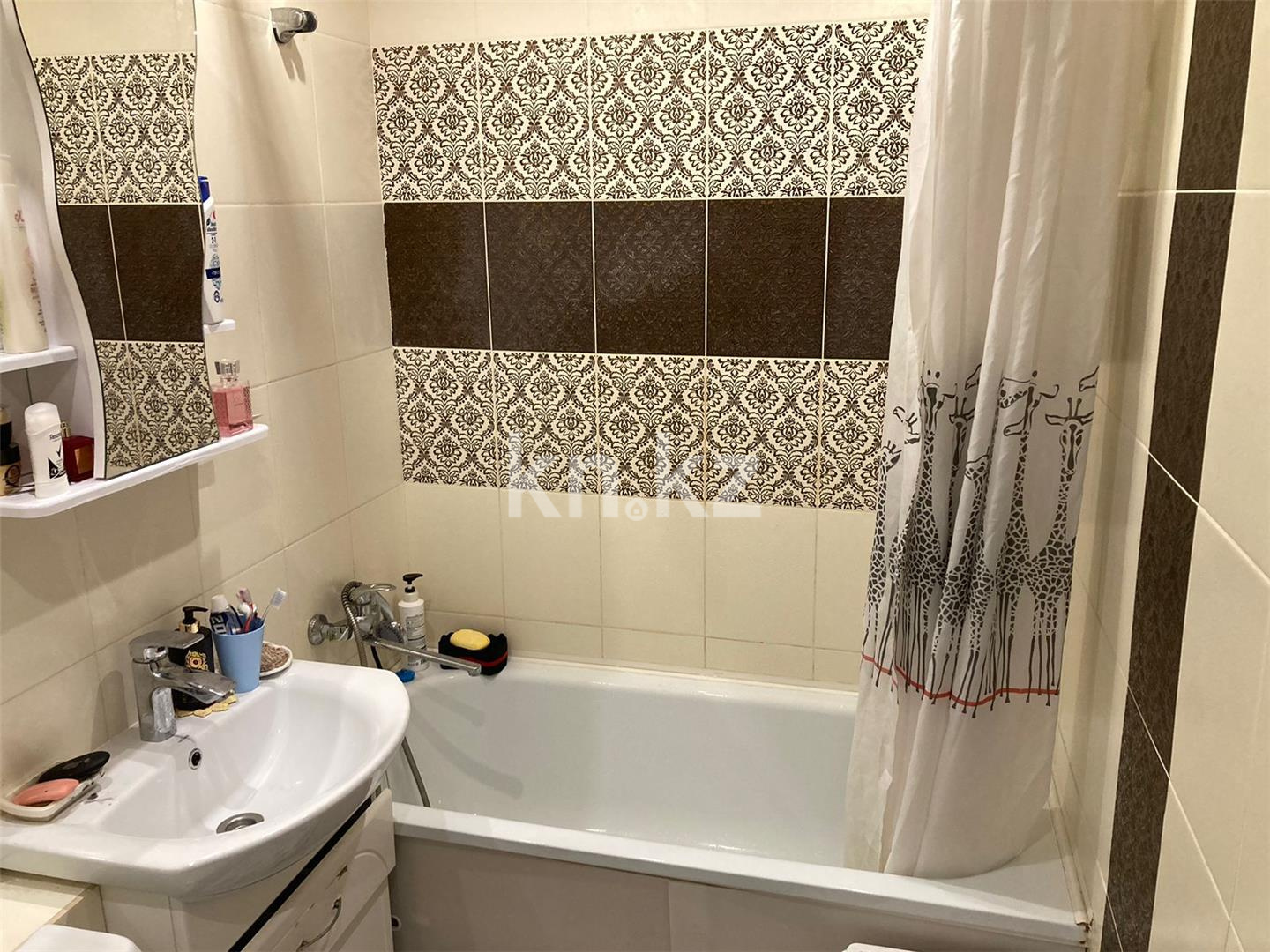 Продажа 2-комнатной квартиры, 54 м², ул. Университетская в Караганде - фото 22