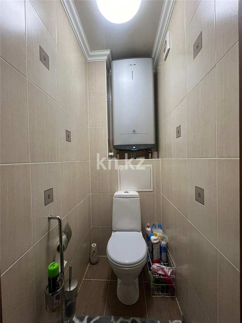 Продажа 3-комнатной квартиры, 60 м², ул. Крылова, дом  34 в Караганде - фото 11