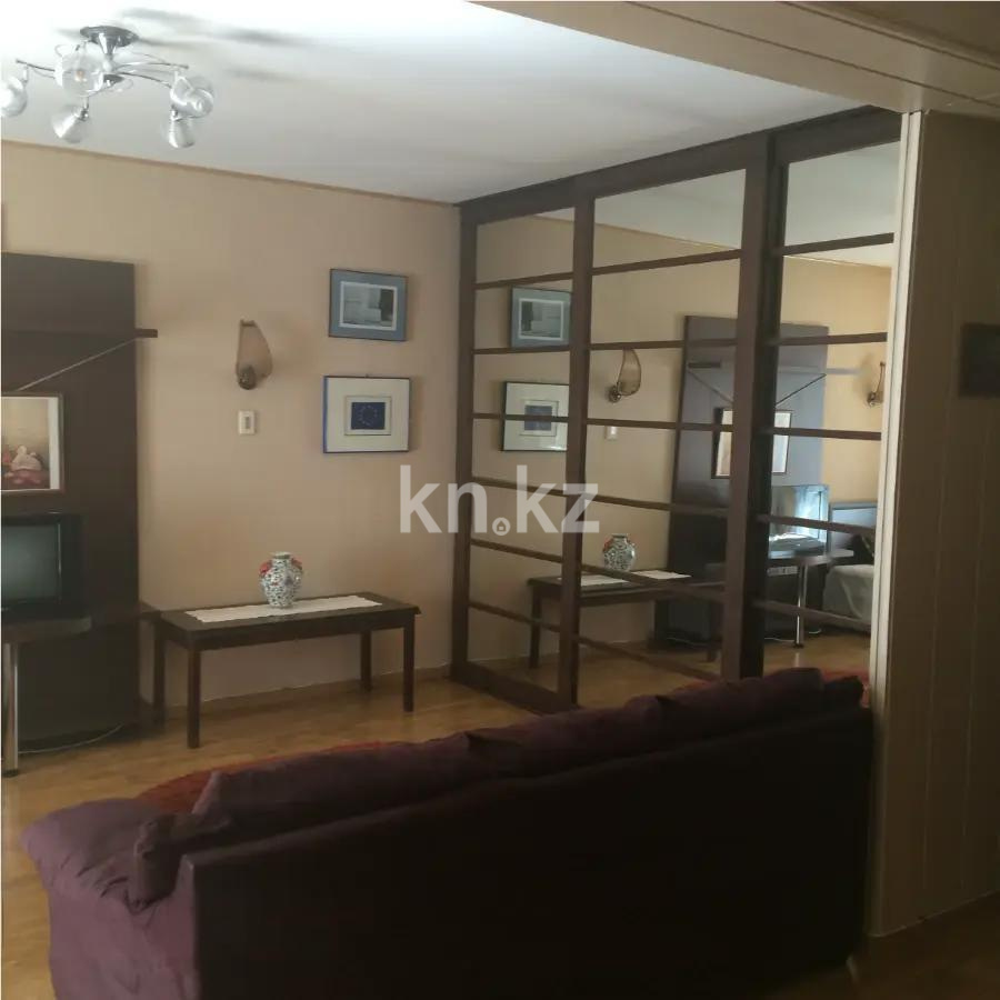 Продажа 1-комнатной квартиры, 38 м², пр. Достык, дом  123 в Алматы