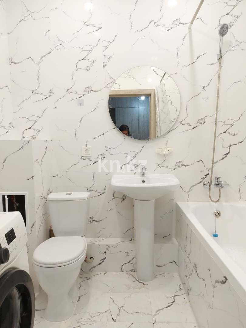 Продажа 1-комнатной квартиры, 30 м², ул. Аль-Фараби, дом  76 в Астане - фото 6