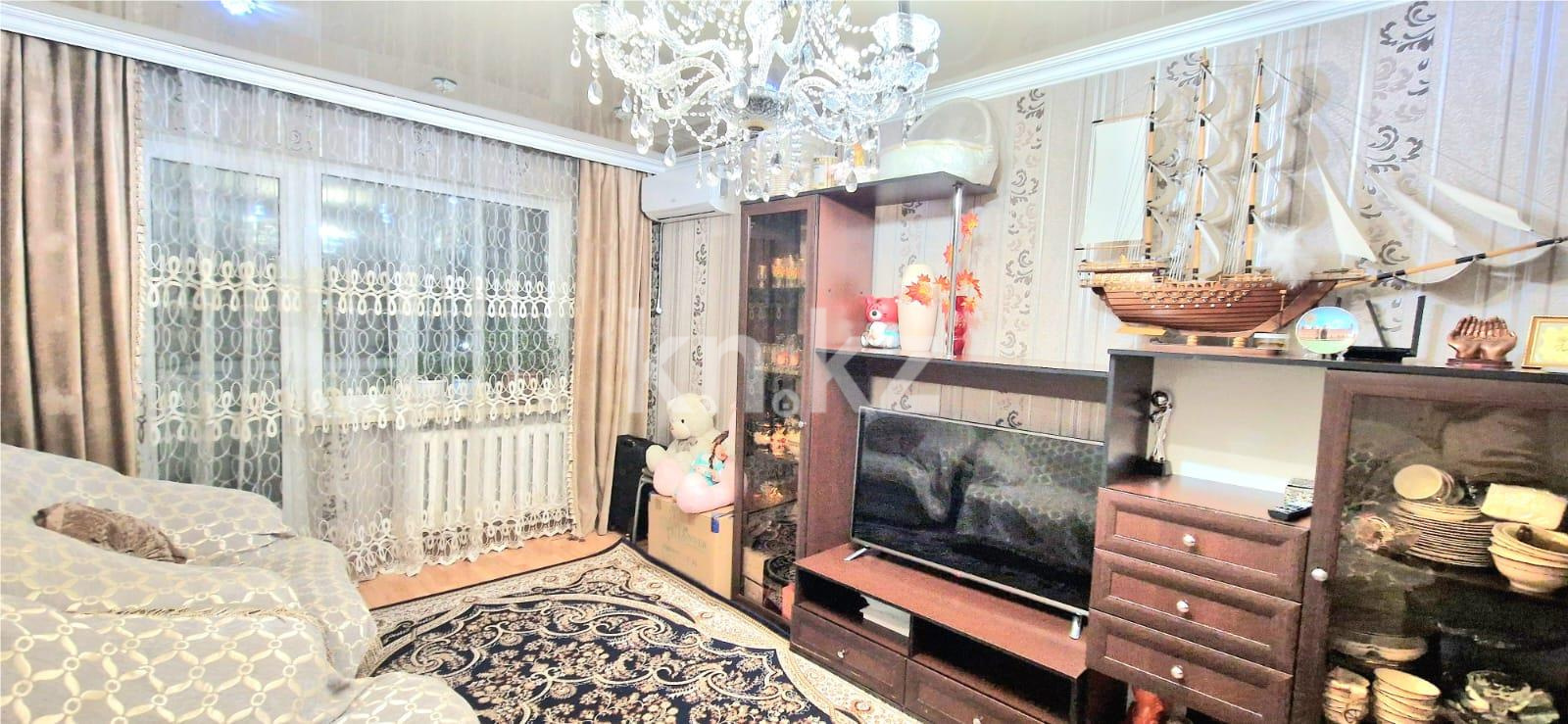 Продажа 3-комнатной квартиры, 62 м², 15-й мкр. в Караганде