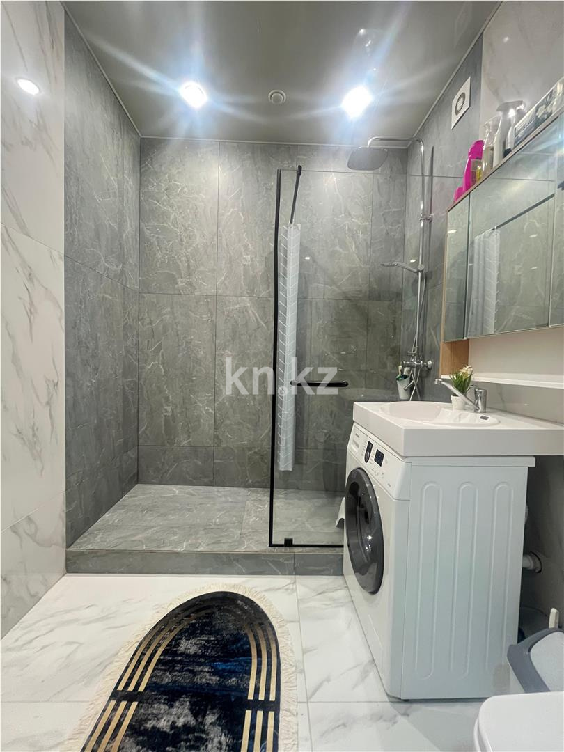 Продажа 2-комнатной квартиры, 70 м², пр. Строителей, дом  33/4 в Караганде - фото 12