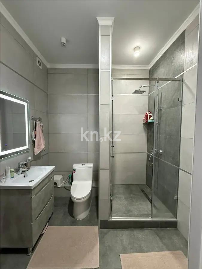 Продажа 2-комнатной квартиры, 65 м² в Алматы - фото 4