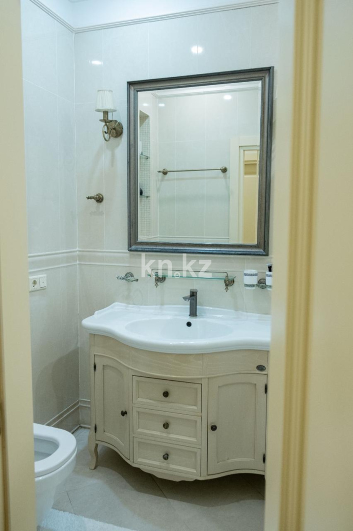 Продажа 3-комнатной квартиры, 106 м² в Караганде - фото 31