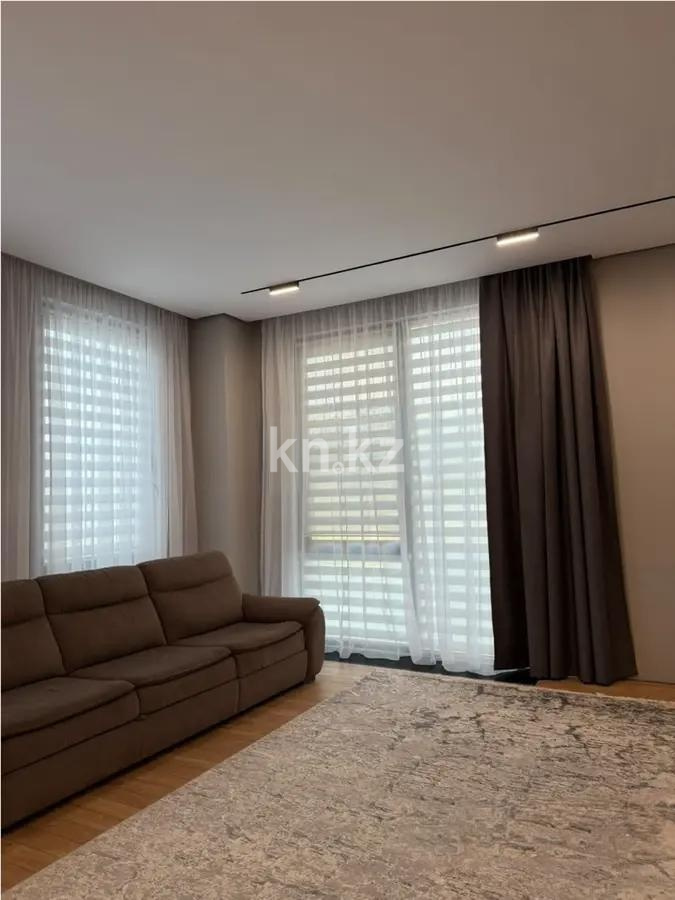 Продажа 4-комнатной квартиры, 220 м² в Алматы