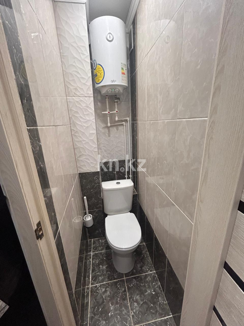 Продажа 1-комнатной квартиры, 30.7 м², мкр. Восток-2 в Караганде - фото 9