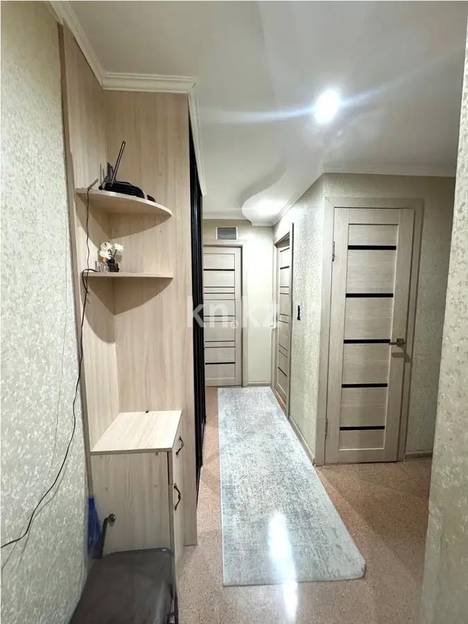Продажа 3-комнатной квартиры, 59 м², ул. Язева, дом  17 в Караганде - фото 5