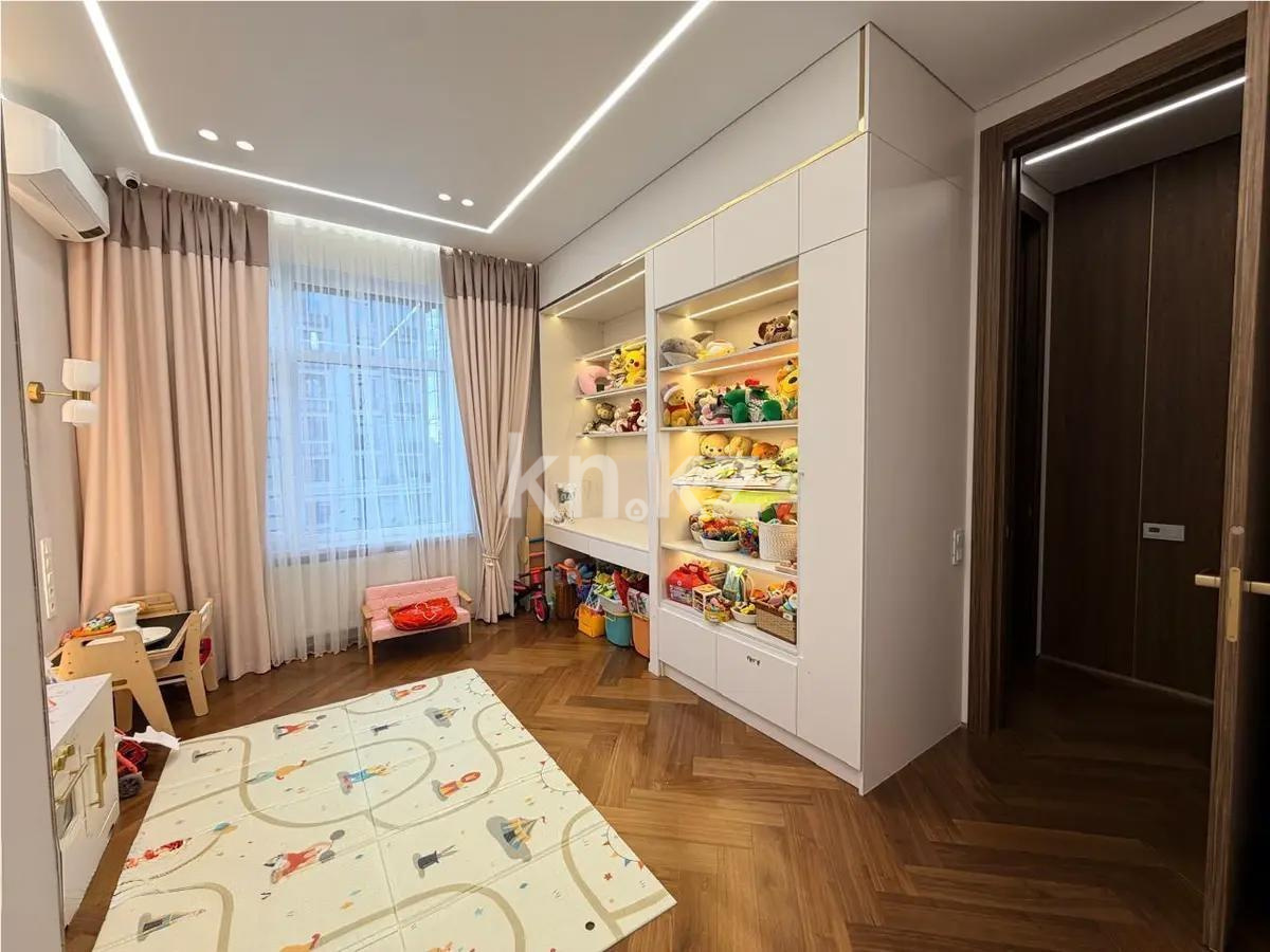 Продажа 4-комнатной квартиры, 130 м² в Астане - фото 3