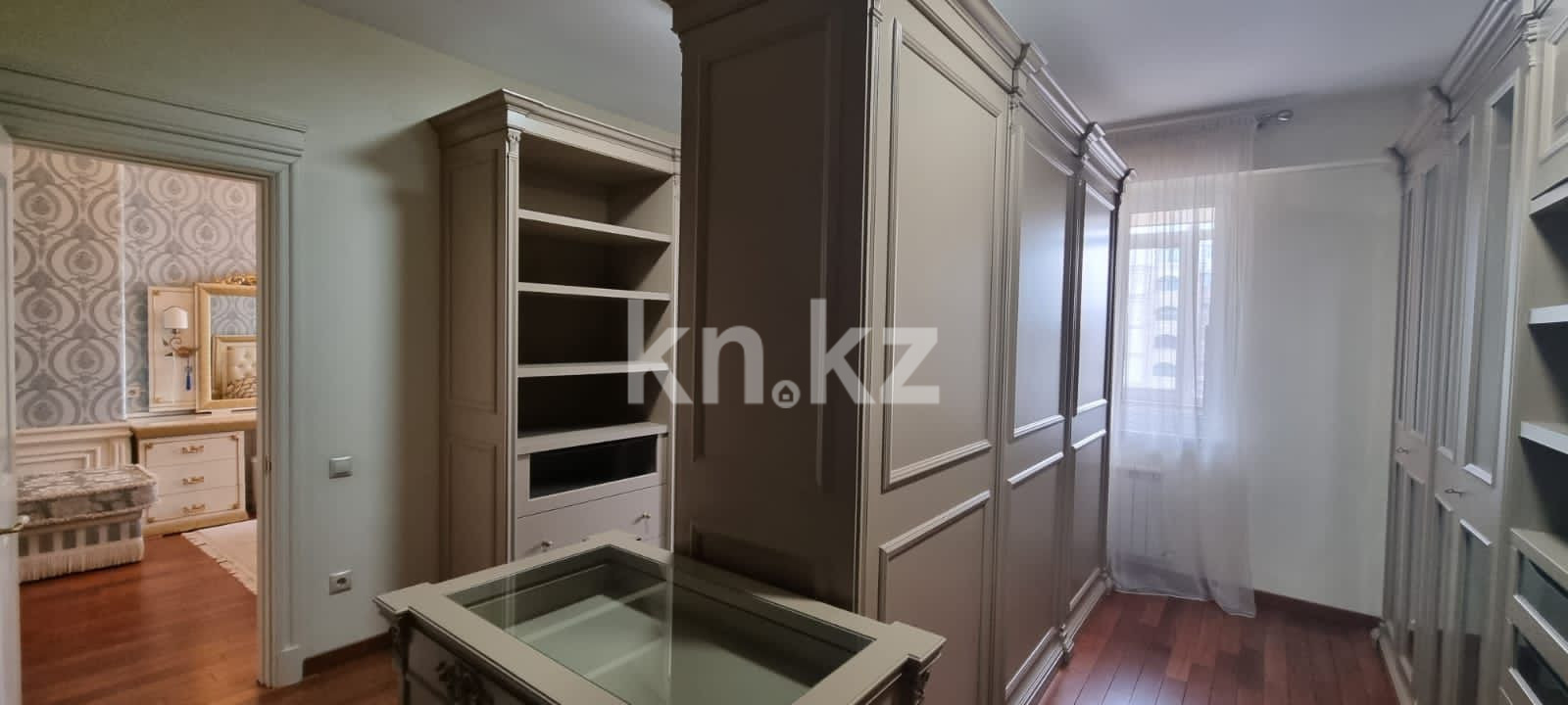 Продажа 4-комнатной квартиры, 132 м² в Алматы