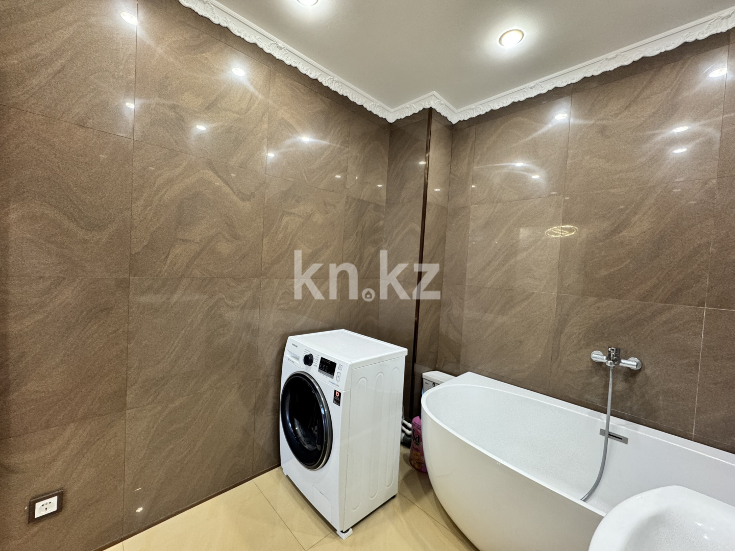 Продажа 3-комнатной квартиры, 110.5 м² в Караганде - фото 20