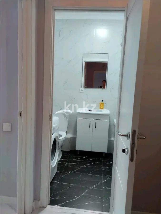 Продажа 2-комнатной квартиры, 60 м², ул. Толе би, дом  285/8 в Алматы - фото 4