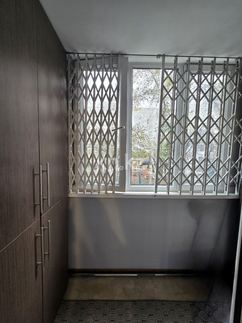 Продажа 4-комнатной квартиры, 80 м², ул. Жандосова в Алматы - фото 8