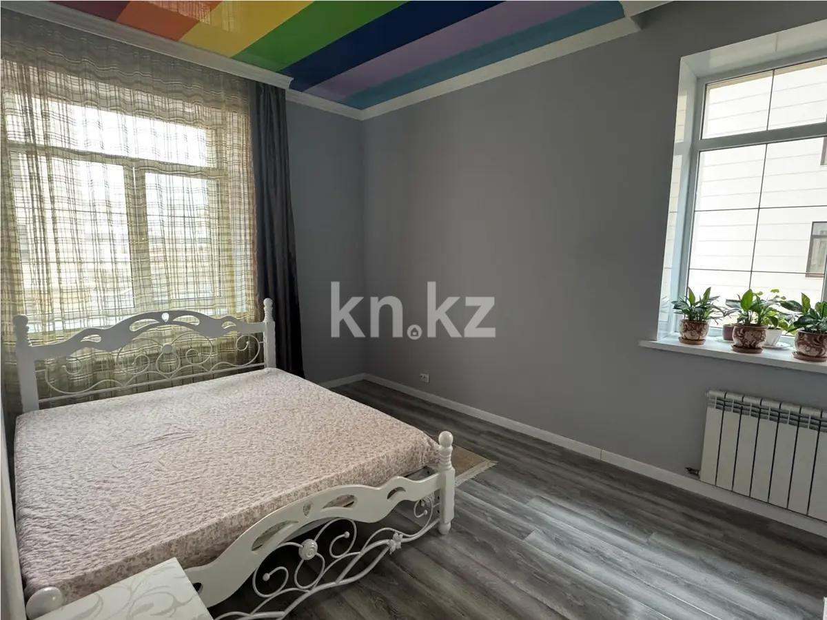 Продажа 3-комнатной квартиры, 100 м², ул. Сауран, дом  18 в Астане - фото 3