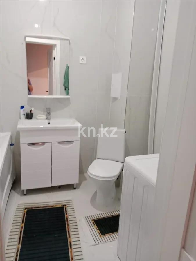 Продажа 1-комнатной квартиры, 40 м², ул. Орынбор, дом  13 в Астане - фото 3