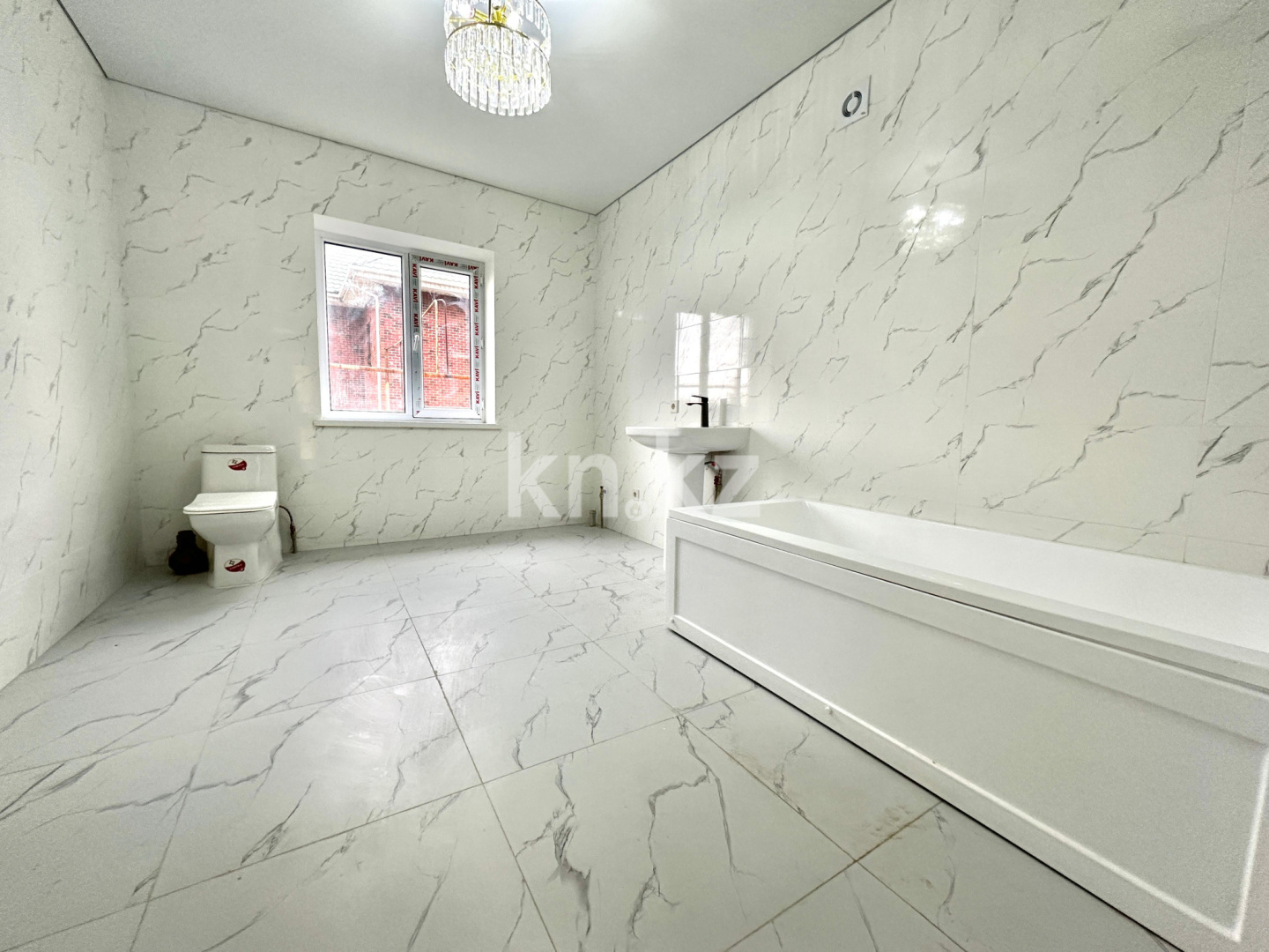 Продажа 5-комнатного дома, 190 м² в Алматы - фото 17