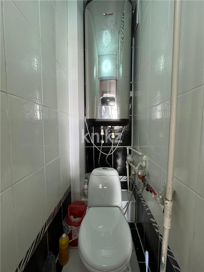 Продажа 4-комнатной квартиры, 70 м², ул. Жекибаева в Караганде - фото 8