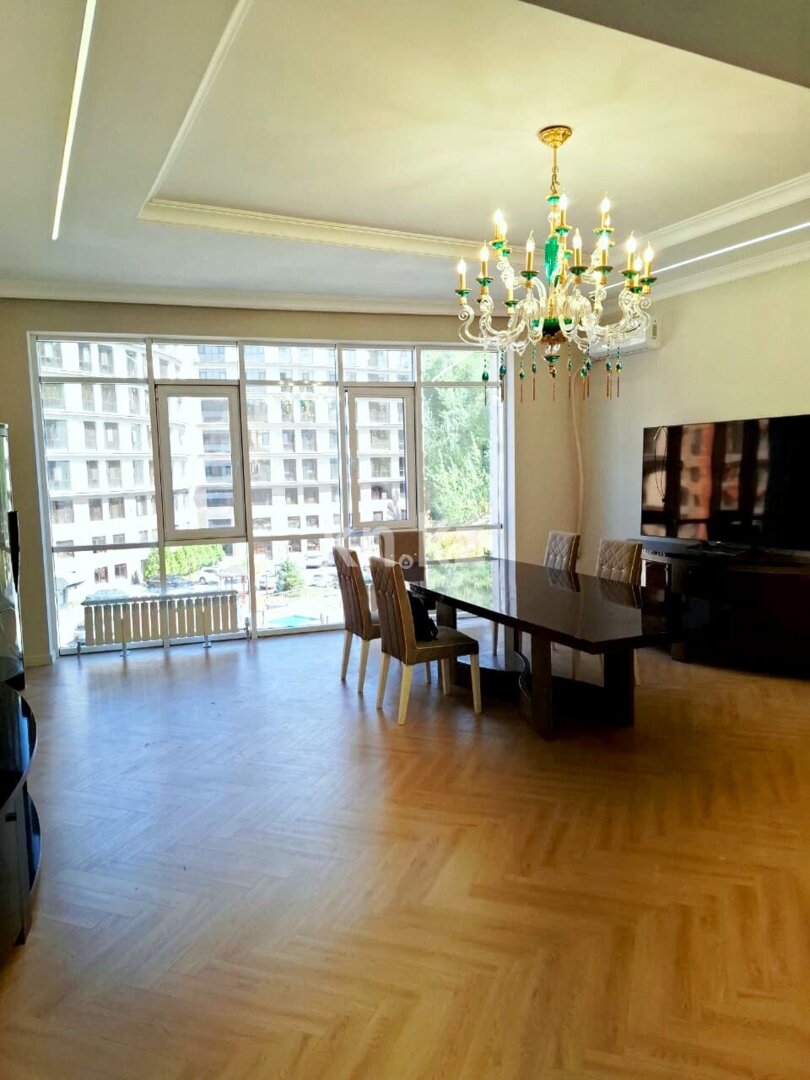 Продажа 4-комнатной квартиры, 142 м² в Алматы - фото 5