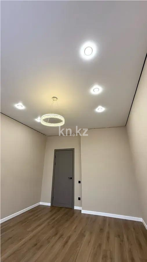 Продажа 2-комнатной квартиры, 64 м², 218 учетный квартал, дом  155 в Караганде - фото 2