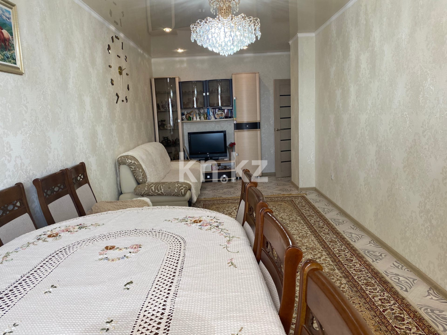 Продажа 3-комнатной квартиры, 86 м², пр. Республики, дом  1/3 в Караганде - фото 2