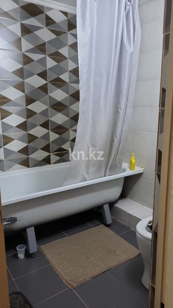 Аренда 1-комнатной квартиры посуточно, 27 м², пр. Абая, дом  90 - Гагарина в Алматы - фото 4