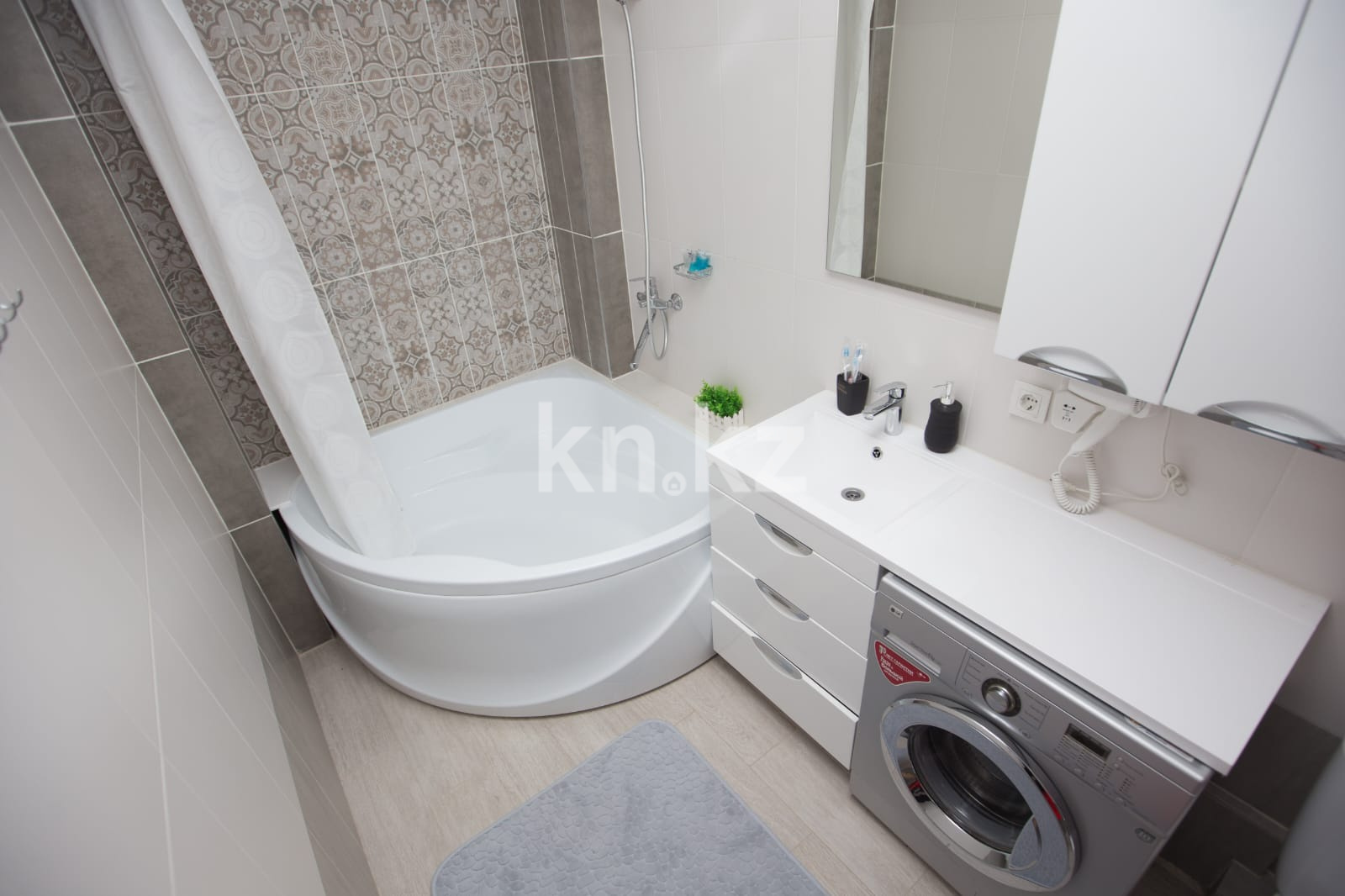Аренда 2-комнатной квартиры посуточно, 60 м² в Алматы - фото 12