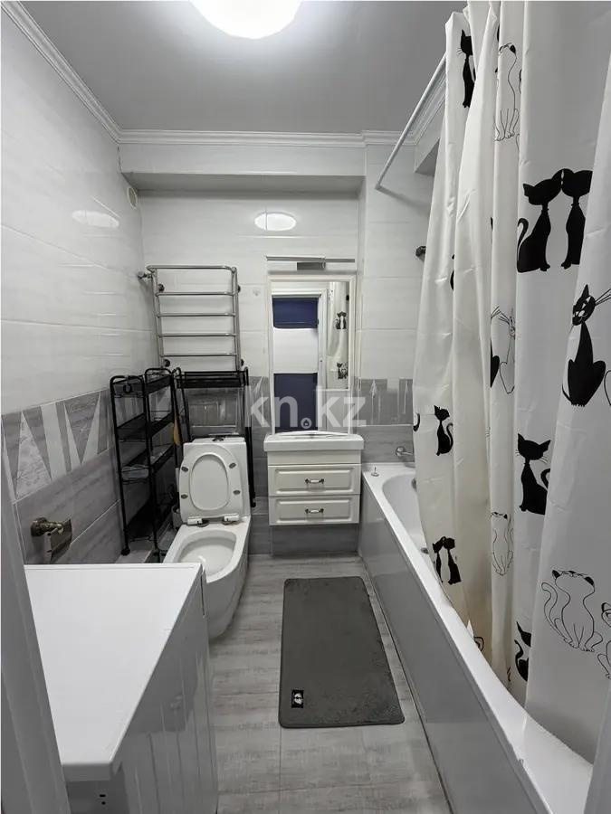 Продажа 2-комнатной квартиры, 74 м², ул. Бузурбаева, дом  4б в Алматы - фото 4