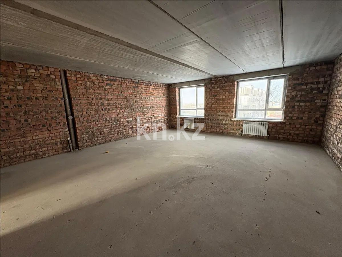 Продажа 2-комнатной квартиры, 68 м², ул. Сарытогай, дом  13 стр в Астане