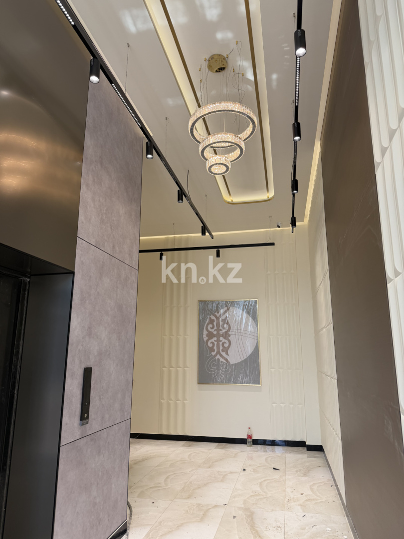Продажа 4-комнатной квартиры, 156.05 м² в Актобе - фото 4
