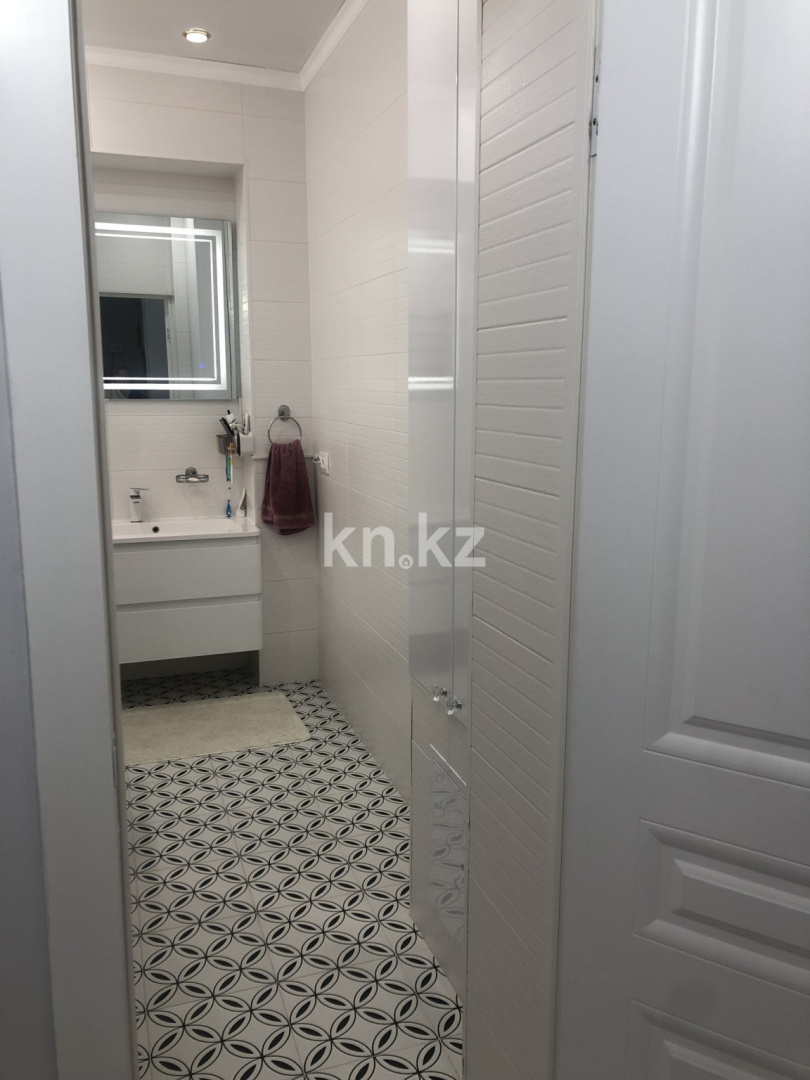 Продажа 2-комнатной квартиры, 70 м², ул. Маметовой, дом  10 в Астане - фото 5